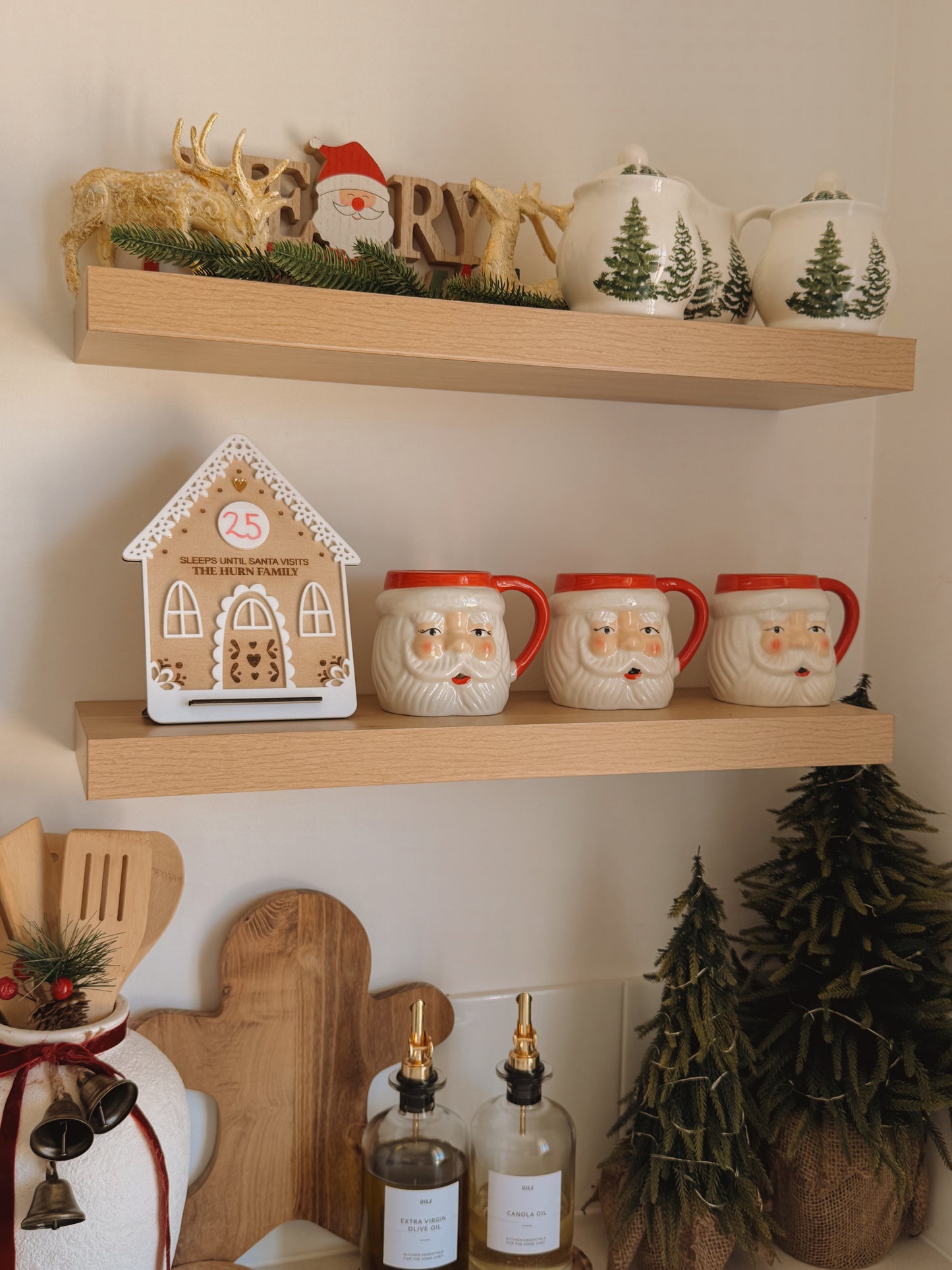 Days Till Santa Visits Gingerbread house